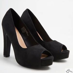 NWT TORRID WW Platform Peep Toe Heel - Black Faux Suede